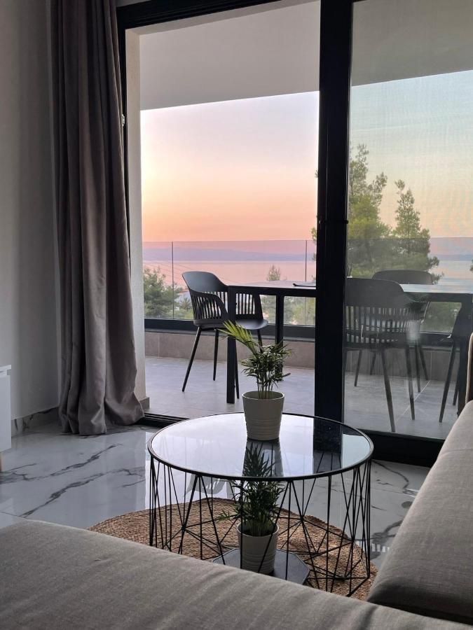 Apartment Pine *