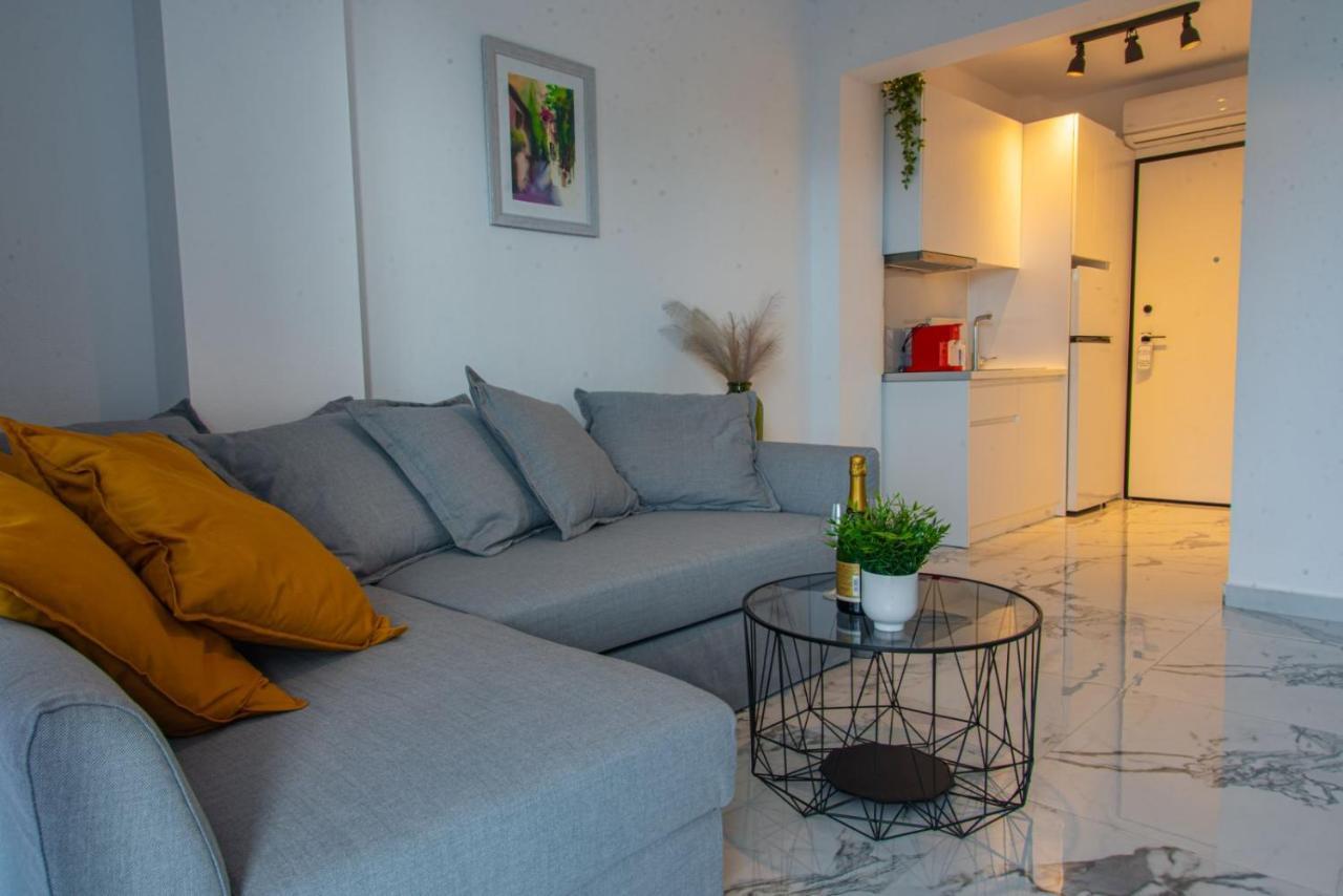 Pine Apartment