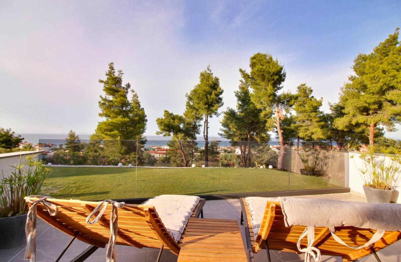 Apartment Pine Polychrono