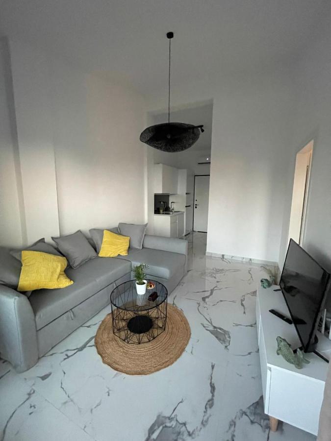 Apartment Pine Polychrono